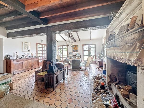 Ensemble immobilier sur 1.8 hectares