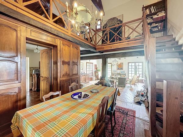 Ensemble immobilier sur 1.8 hectares