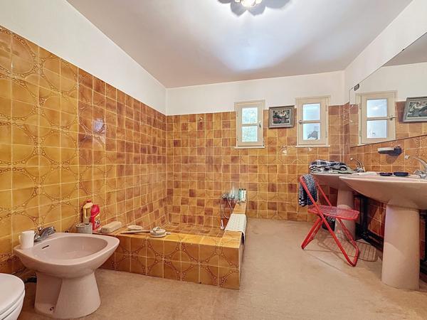 Ensemble immobilier sur 1.8 hectares