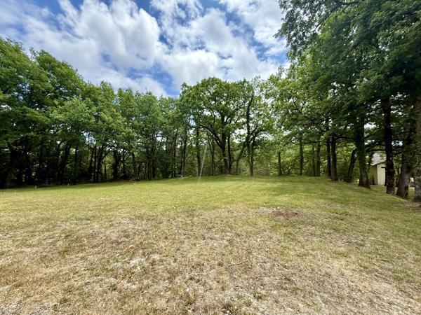 Ensemble immobilier sur 1.8 hectares