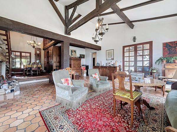 Ensemble immobilier sur 1.8 hectares