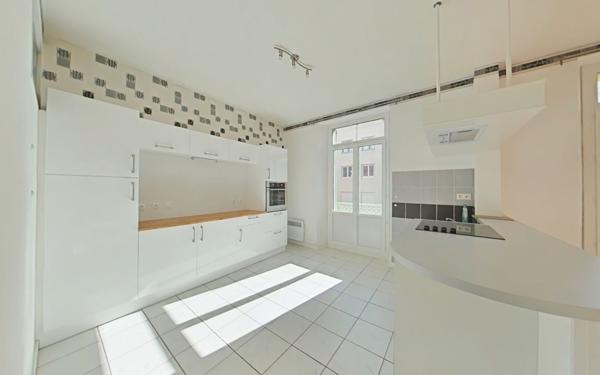 Appartement à louer    3 pièces •  Bourg-de-Péage