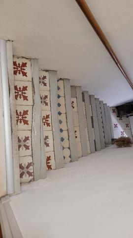 EXCLUSIVITE A SAINT SATURNIN LES AVIGNON - ENSEMBLE IMMOBILIER COMPOSE DE 2 APPARTEMENTS LOUES ET UN TERRAIN DE 650 M² 