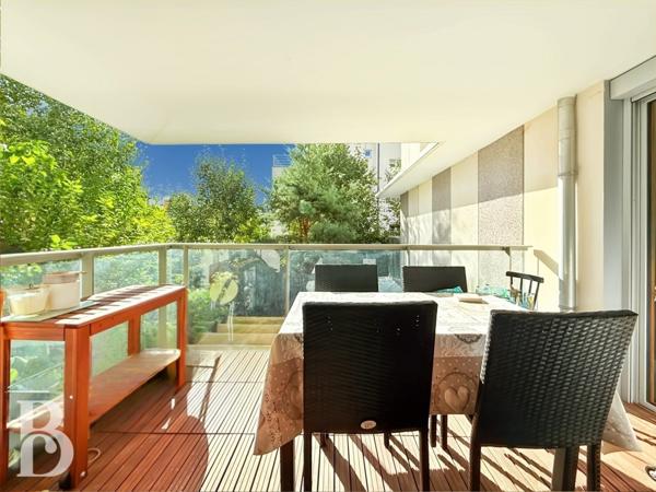 Vanves (92170) Superbe appartement familial avec 3 terrasses- cadre verdoyant d'exception