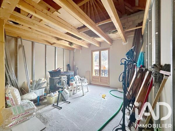Immeuble à vendre 445 m² Bellefontaine