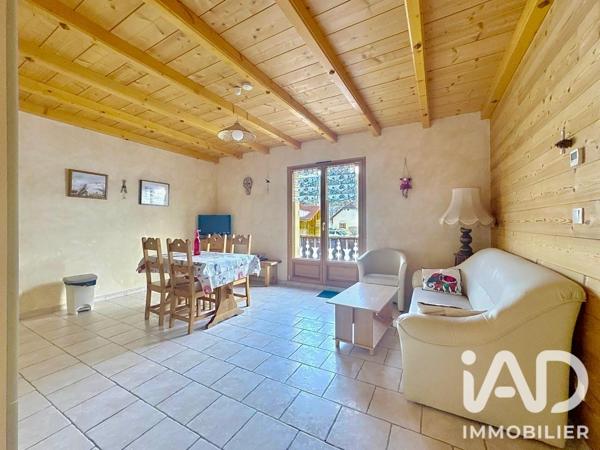 Immeuble à vendre 445 m² Bellefontaine