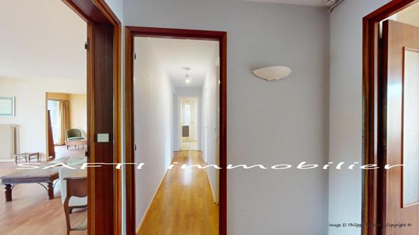 Grand appartement 109m2 – 3/4 Chambres – cave – box privé 2 voitures - Résidence privée.