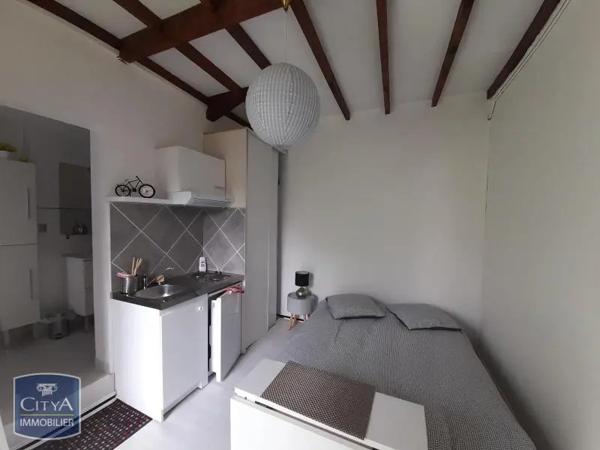 Appartement à louer 1 pièce 16.3m² Billère (64140)