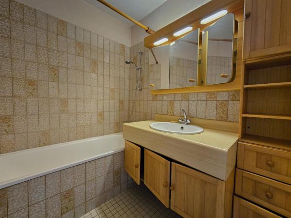 Domaine d'Aunette, appartement T4, vue dégagée, de nombreux rangements