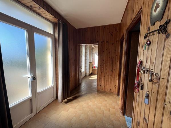 Maison à vendre 128 000 € Javerlhac-et-la-Chapelle-Saint-Robert 5 p 129 m² DPE E