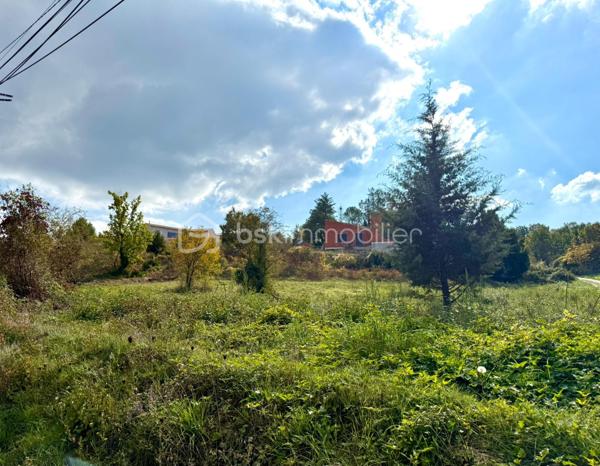 Terrain de 2 760 m²