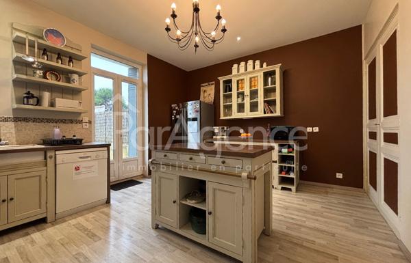 Appartement Dernier étage avec garage centre-ville