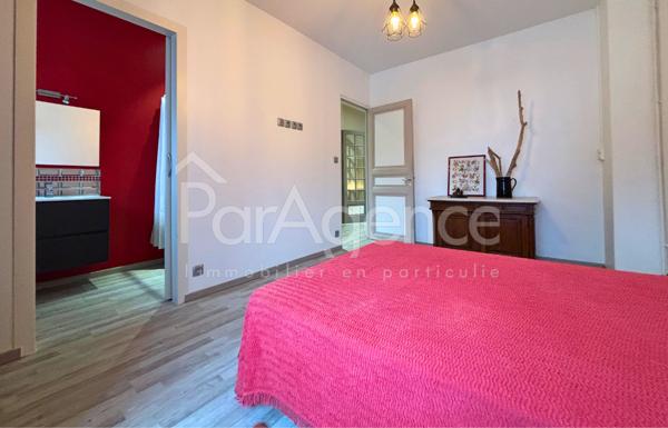 Appartement Dernier étage avec garage centre-ville