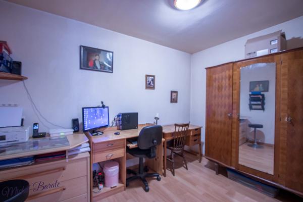 Appartement 108m2, 6 pièces à POLLIONNAY (69) - 4 chambres, 1 bureau et grand terrain.