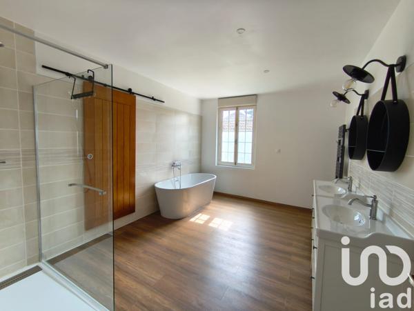 Maison à vendre 24 pièces 700 m² Jutigny