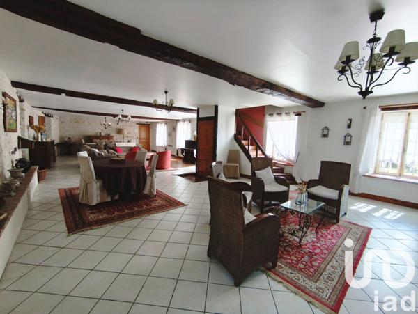 Maison à vendre 24 pièces 700 m² Jutigny