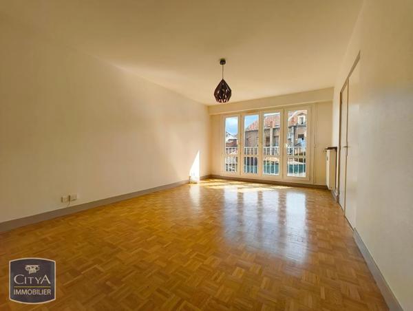 Appartement à louer 2 pièces 56.62m² Roanne (42300)