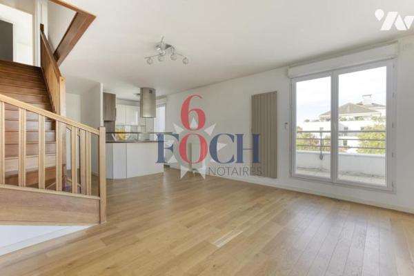 Duplex 5 pièces - 104 m² - Montigny-le-Bretonneux