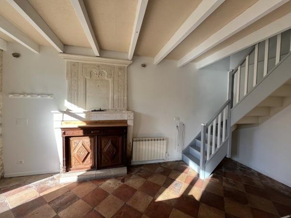 Immeuble à vendre 171 359 € Saint-Androny 140 m² DPE F
