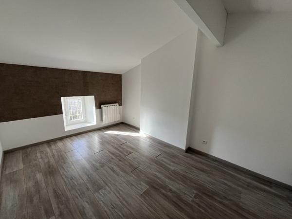 Immeuble à vendre 171 359 € Saint-Androny 140 m² DPE F