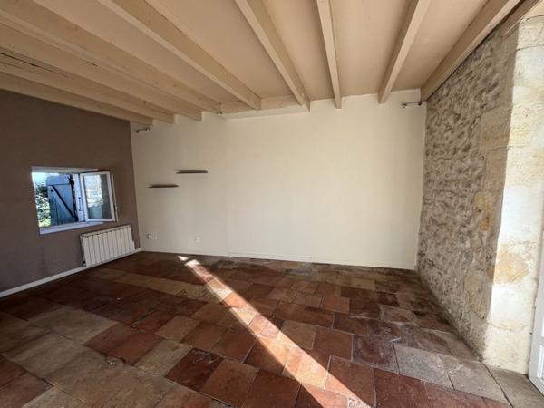 Immeuble à vendre 171 359 € Saint-Androny 140 m² DPE F