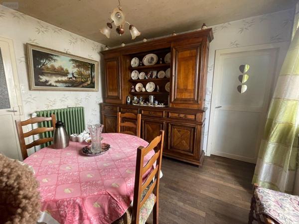 Maison à vendre à Saint-Loup-sur-Semouse en Haute-Saône (70800), ref : 88014/6   
44, avenue Christiane Jansen