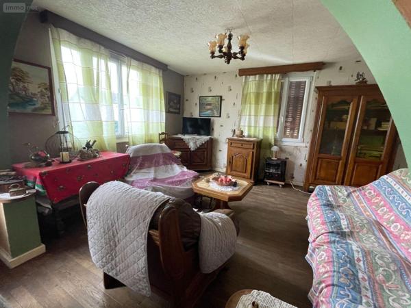 Maison à vendre à Saint-Loup-sur-Semouse en Haute-Saône (70800), ref : 88014/6   
44, avenue Christiane Jansen