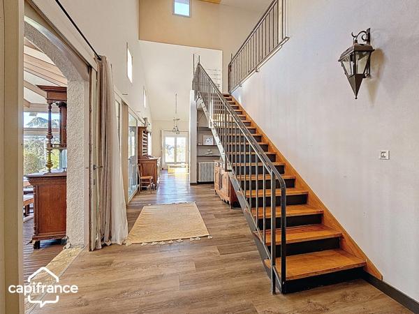 Propriété d’exception à Thouars (79): 448 m² habitables sur 1,7 ha, liberté et volumes hors norme