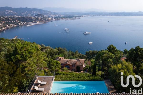Maison à vendre 9 pièces 175 m² Théoule-sur-Mer