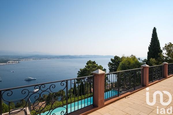 Maison à vendre 9 pièces 175 m² Théoule-sur-Mer