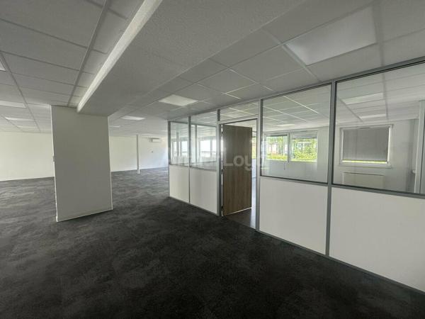 BUREAUX à LOUER de 1769 m²