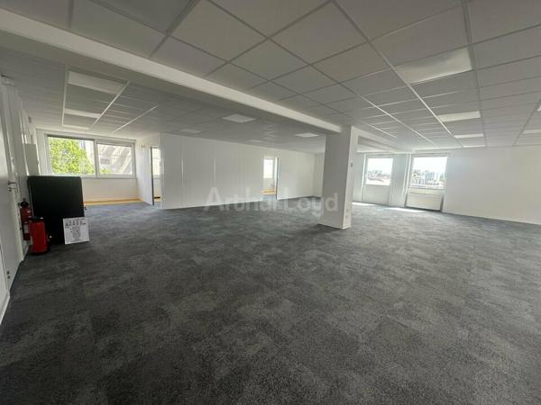 BUREAUX à LOUER de 1769 m²