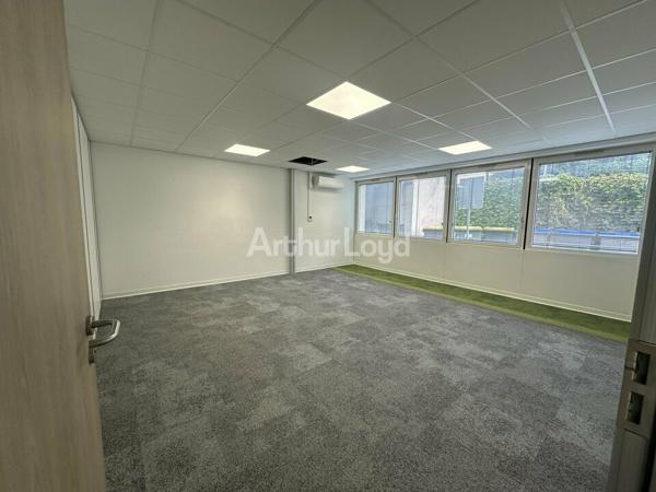 BUREAUX à LOUER de 1769 m²