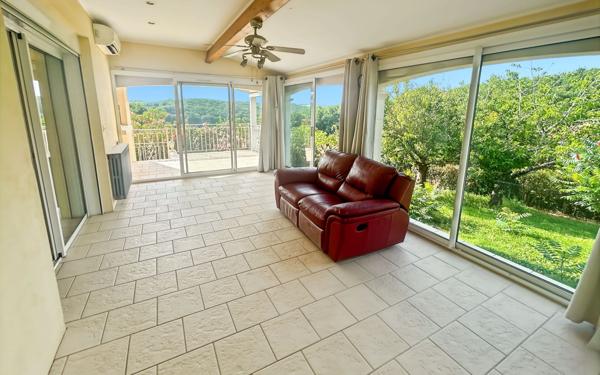 Maison à vendre    7 pièces •  Estillac