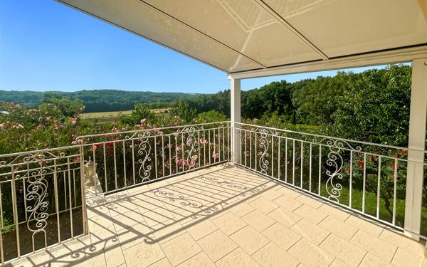 Maison à vendre    7 pièces •  Estillac