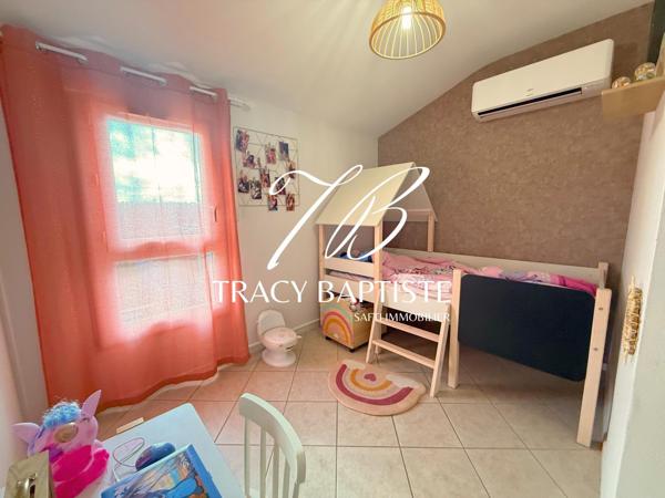 Une maison pensée pour accueillir la vie de famille – 5 chambres – Proche centre ville