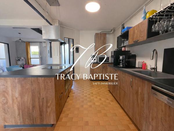 Une maison pensée pour accueillir la vie de famille – 5 chambres – Proche centre ville