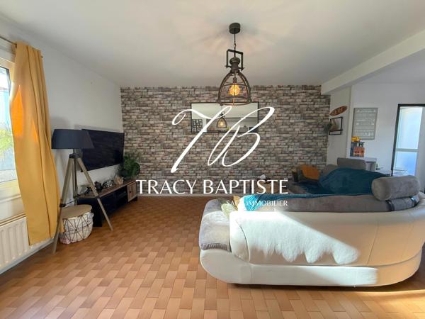 Une maison pensée pour accueillir la vie de famille – 5 chambres – Proche centre ville