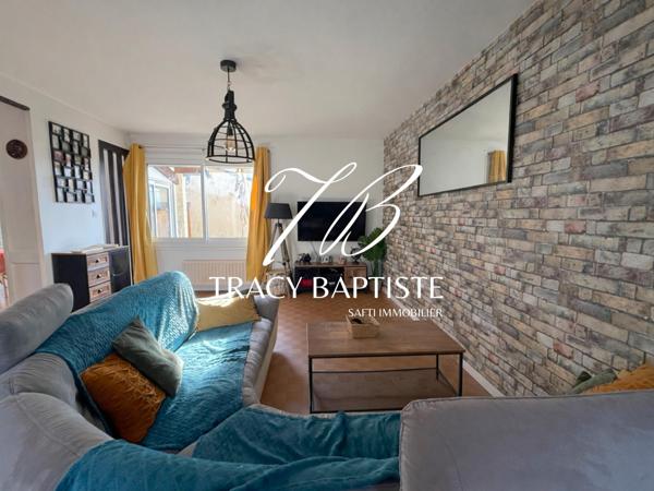 Une maison pensée pour accueillir la vie de famille – 5 chambres – Proche centre ville