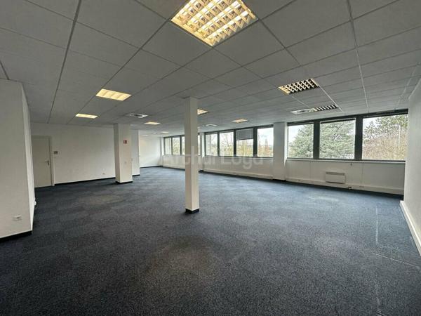BUREAUX à VENDRE de 325 m²