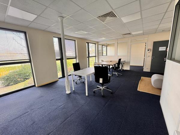 TOURS NORD L'AERONEF BUREAUX A LOUER DE 44 M² AVEC POSSIBILITE DE PARKING