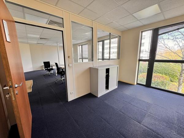 TOURS NORD L'AERONEF BUREAUX A LOUER DE 44 M² AVEC POSSIBILITE DE PARKING