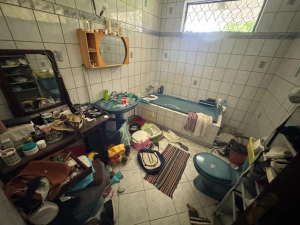 Exceptionnelle Maison a rénover sur une parcelle de 5000 m2 bord de RN1 Macouria