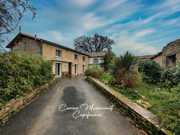 MAISON RENOVEE DE 160 M2, 4 CHAMBRES, VERANDA, GRAND GARAGE ET DEPENDANCES