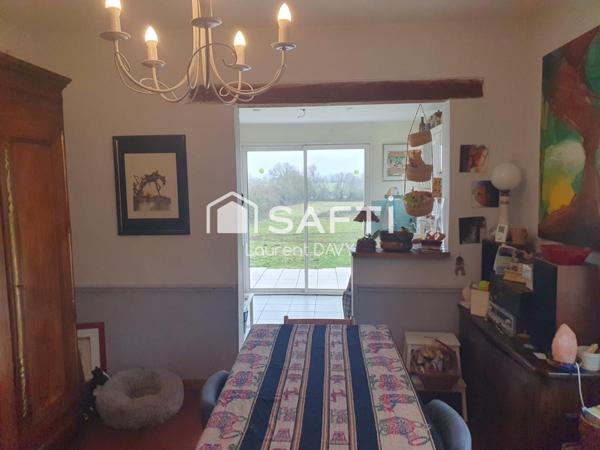 Maison d'habitation avec dépendances