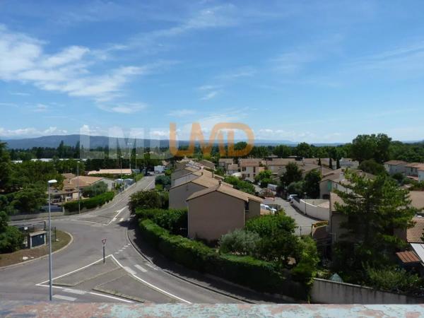 Beau T3 résidence Cavaillon