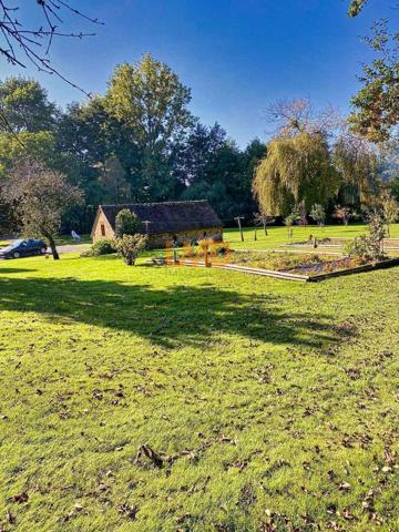 propriété- 2 maisons - dépendances - calme- 2h de Paris