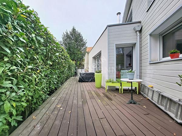 Nantes - Orvault Pont du Cens : EXCLUSIVITE ! En vente, Maison +100m² habitables avec vie de plain pied. Proche Cens et commerces.