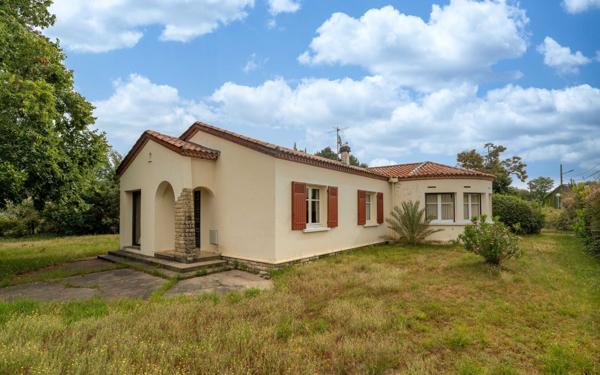 Maison à vendre    6 pièces •  Pontenx-les-Forges