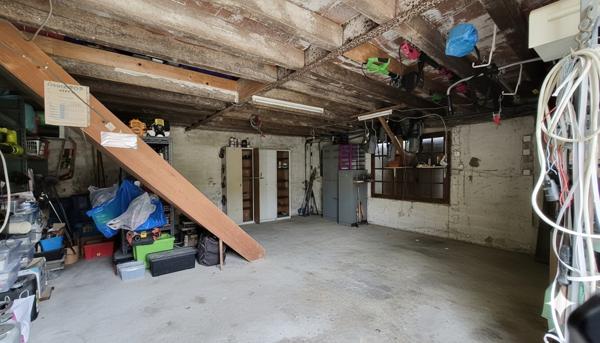 Beaune-la-Rolande (45340) Maison en Pierre avec diverses dépendances